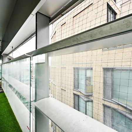 Lovely 2-Bed, Sleeps 6, Near Stratford Station & Abba Voyage, Лондон Экстерьер фото